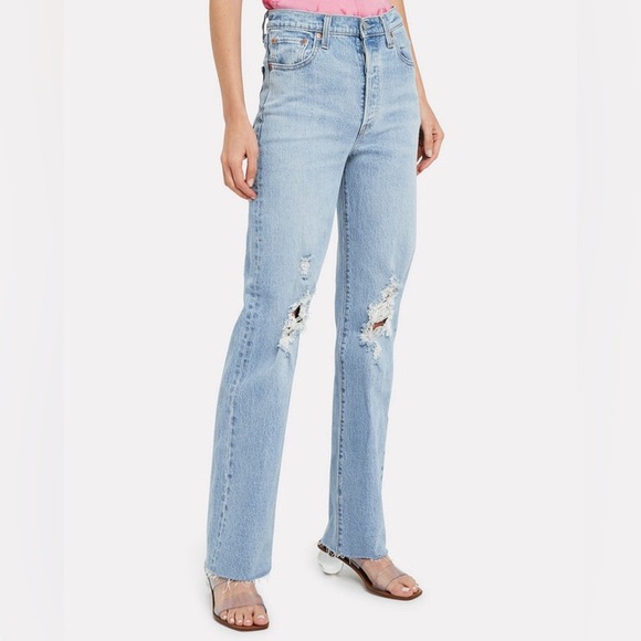 Levi’s Ribcage Straight Full Length in Light Wash - Picture 2 of 13